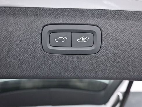 Certified 2026 Volvo XC90 T8 Ultra w/ Protection Package Premier AWD/4WD image 25