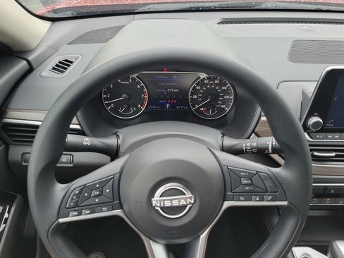 Certified 2023 Nissan Altima 2.5 SV FWD image 21