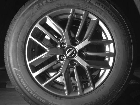 Used 2023 Nissan Rogue S AWD/4WD image 15