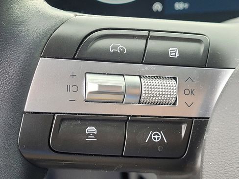 Certified 2025 Hyundai Tucson SEL AWD/4WD image 31