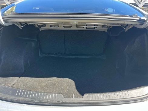 Used 2021 Chevrolet Malibu LT image 17