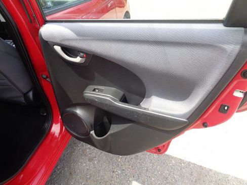 Used 2011 Honda Fit image 12