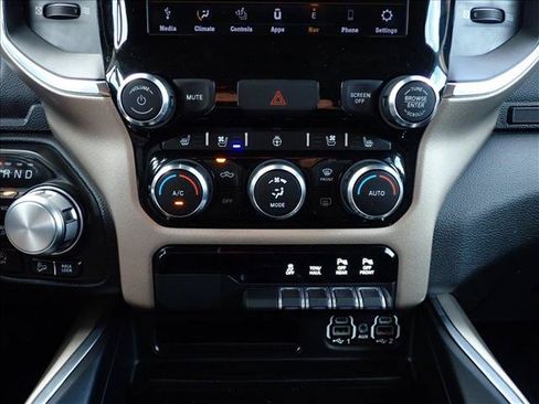 Used 2021 RAM 1500 Laramie AWD/4WD image 18