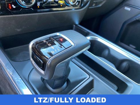 Used 2022 Chevrolet Silverado 1500 LTZ image 17