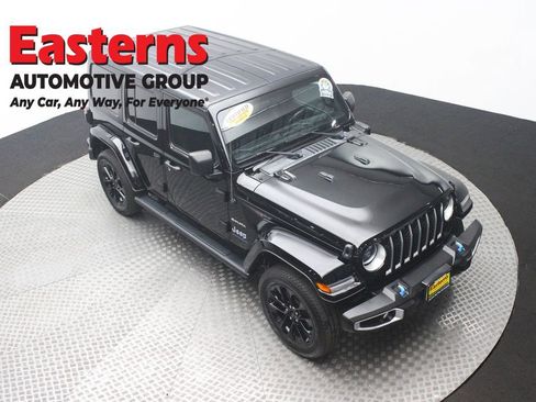 Used 2023 Jeep Wrangler Unlimited Sahara image 3