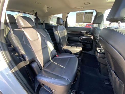Used 2025 Kia Telluride S image 31