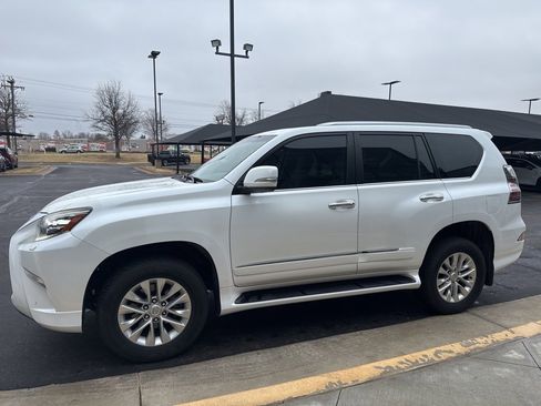 Used 2016 Lexus GX 460 w/ Premium Package image 1