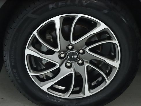 Used 2022 Lincoln Corsair AWD w/ Equipment Group 101A image 37