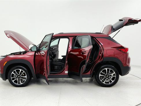 Used 2025 Chevrolet TrailBlazer LT image 27