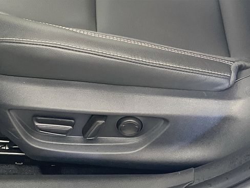 Used 2026 Toyota Camry SE w/ Multimedia Upgrade Package FWD image 15