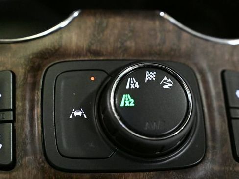 Used 2023 GMC Acadia Denali AWD/4WD image 30