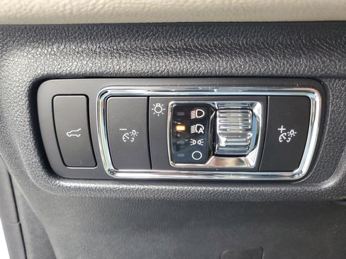 New 2026 Lincoln Corsair Premiere image 14