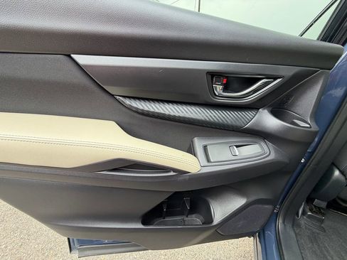 Used 2023 Subaru Ascent Premium w/ Convenience Package image 13