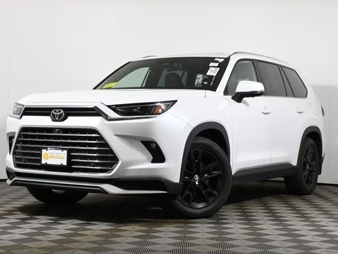 Used 2024 Toyota Grand Highlander AWD Hybrid image 1