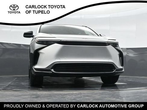 Used 2025 Toyota bZ4X FWD image 55