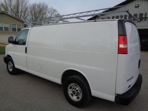 Used 2015 GMC Savana 3500 image 3