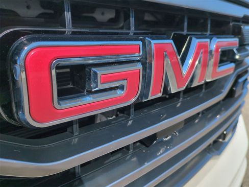 Certified 2024 GMC Sierra 1500 AT4 w/ Technology Package image 34