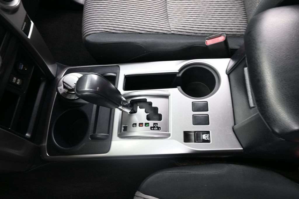 Used 2017 Toyota 4Runner SR5 AWD/4WD image 16