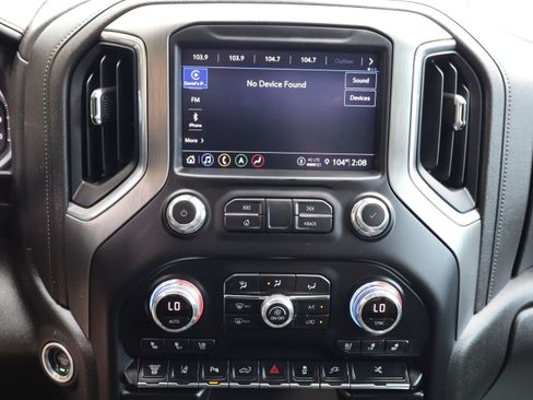 Used 2023 GMC Sierra 3500 Denali w/ Denali Ultimate Package AWD/4WD image 36