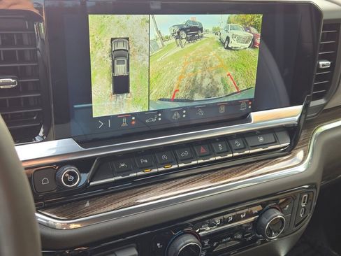 Used 2024 Chevrolet Silverado 1500 RST image 23