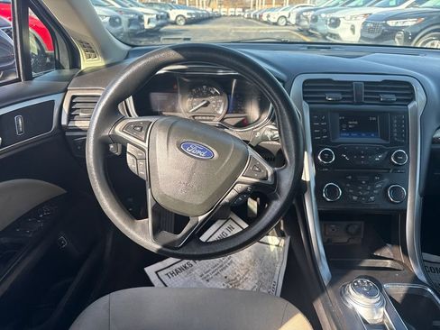 Used 2018 Ford Fusion S image 17