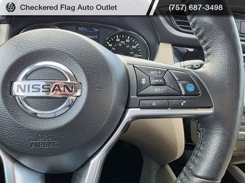 Used 2020 Nissan Rogue SL image 28