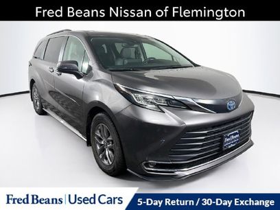 Used 2023 Toyota Sienna XLE w/ XLE Plus Package