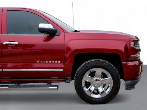 Used 2016 Chevrolet Silverado 1500 LTZ Z71 w/ LTZ Plus Package AWD/4WD image 7