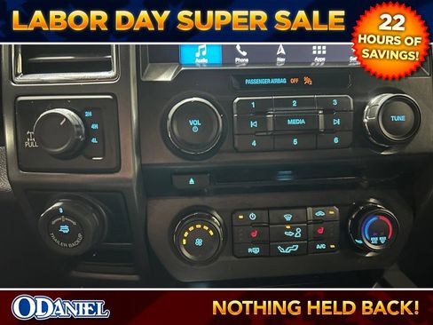 Used 2017 Ford F150 XLT w/ Equipment Group 302A Luxury AWD/4WD image 18
