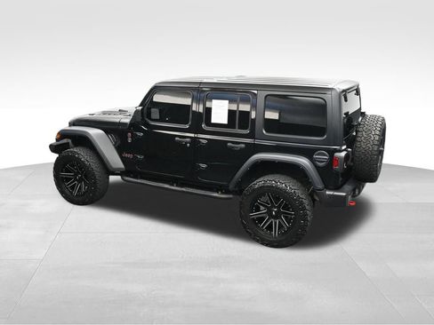Used 2023 Jeep Wrangler Unlimited Rubicon w/ Cold Weather Group AWD/4WD image 34