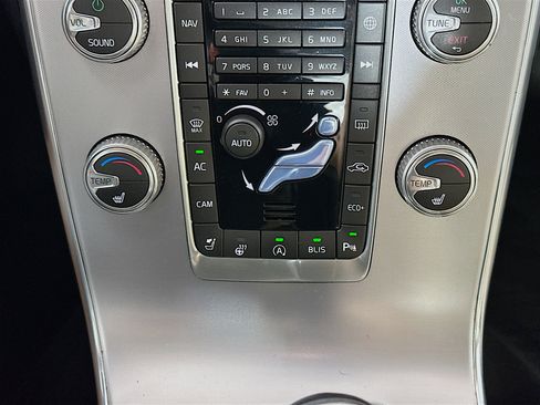 Used 2018 Volvo S60 T5 Dynamic w/ Vision Package FWD image 24