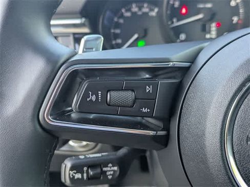 Used 2024 Porsche Macan image 25