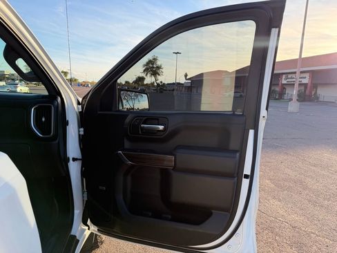 Used 2019 Chevrolet Silverado 1500 LT Trail Boss image 19