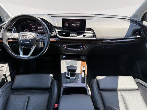 Used 2018 Audi Q5 2.0T Premium Plus w/ Premium Plus Package AWD/4WD image 12
