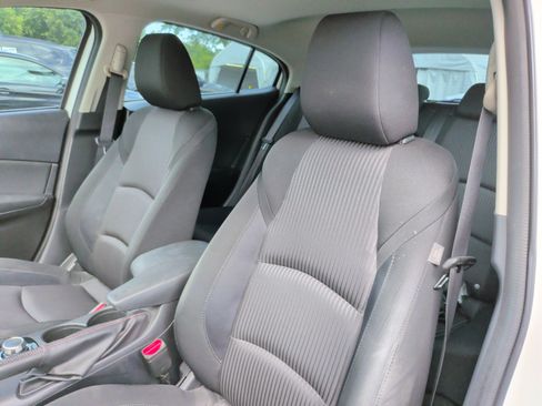 Used 2015 MAZDA MAZDA3 i Touring w/ Technology Package FWD image 26
