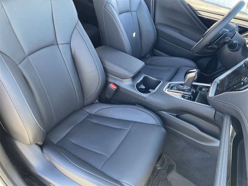 New 2025 Subaru Outback Touring XT w/ Popular Package #2 image 7