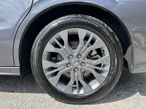 Used 2025 Honda Odyssey Touring image 7