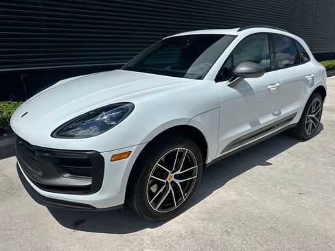 Certified 2026 Porsche Macan Turbo AWD/4WD image 7
