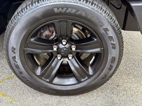 Used 2021 RAM 1500 Classic Warlock image 5