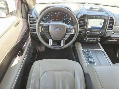 Used 2021 Ford Expedition Limited AWD/4WD image 10