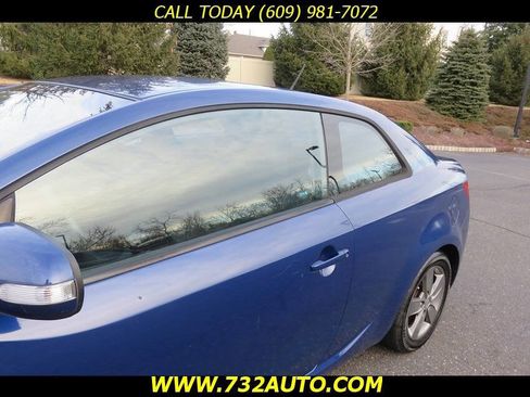 Used 2010 Kia Forte Koup EX image 29