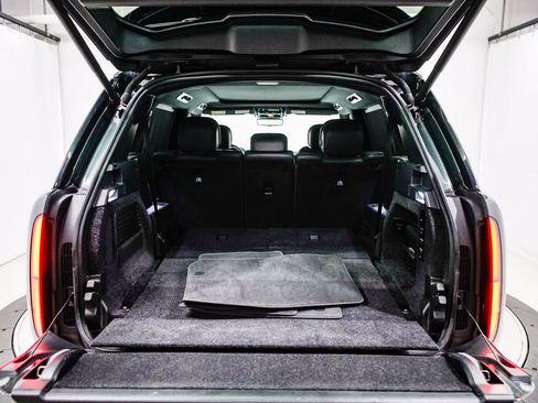 Used 2024 Land Rover Range Rover Long Wheelbase SE image 28