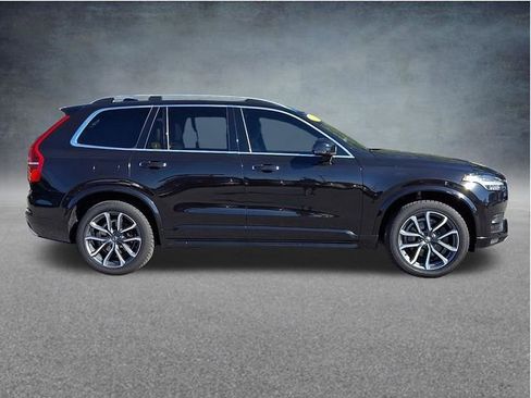 Used 2016 Volvo XC90 T6 Momentum w/ Momentum Plus Package AWD/4WD image 7
