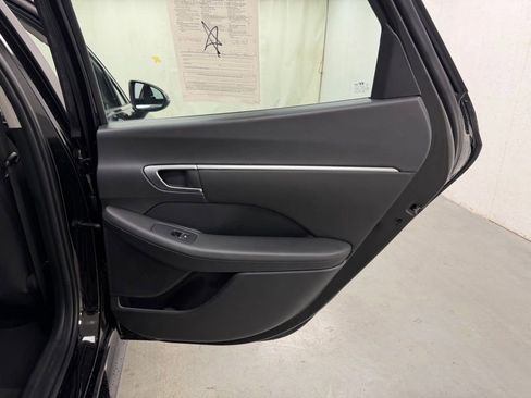 Used 2023 Hyundai Sonata SEL w/ Convenience Package FWD image 12