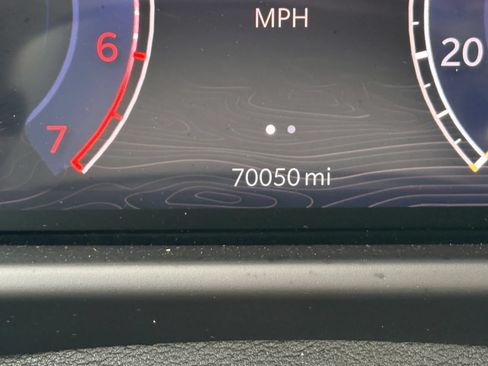 Used 2024 Jeep Wagoneer Series II w/ Flexible Seating Group AWD/4WD image 23