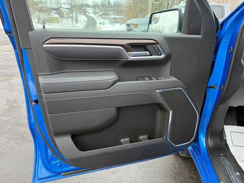 Used 2025 Chevrolet Silverado 1500 LT image 13