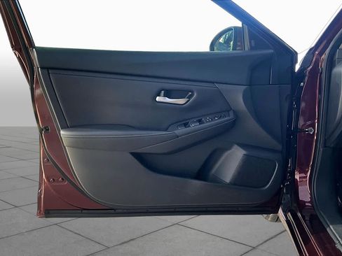 Certified 2024 Nissan Sentra SV FWD image 21
