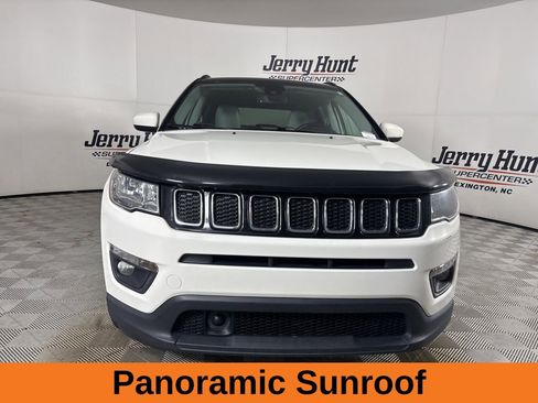 Used 2020 Jeep Compass Latitude image 4