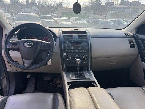 Used 2011 MAZDA CX-9 Touring w/ Moonroof & Bose Audio Pkg image 11