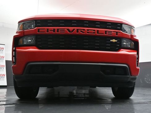 Used 2020 Chevrolet Silverado 1500 Custom w/ Custom Value Package image 33
